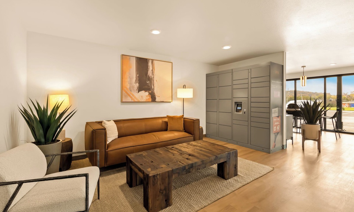 South Park Hotel | LivAway Suites Tucson