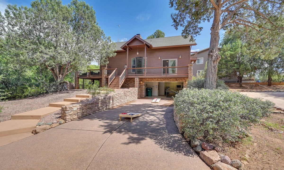 Payson Cabin | Log Cabin in Payson w/Deck, Mtn & Creek Views