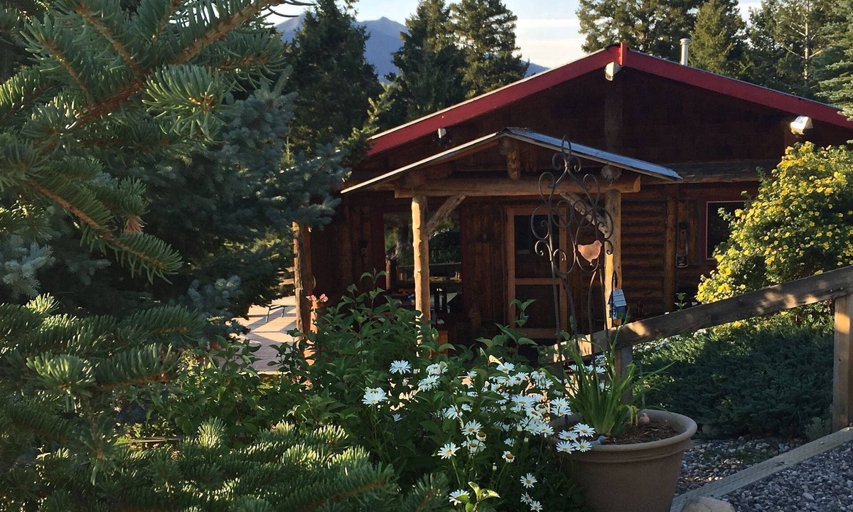 Bozeman House | Long term Available up to 6 months starting on November 1st 2026 to May 1st 2027