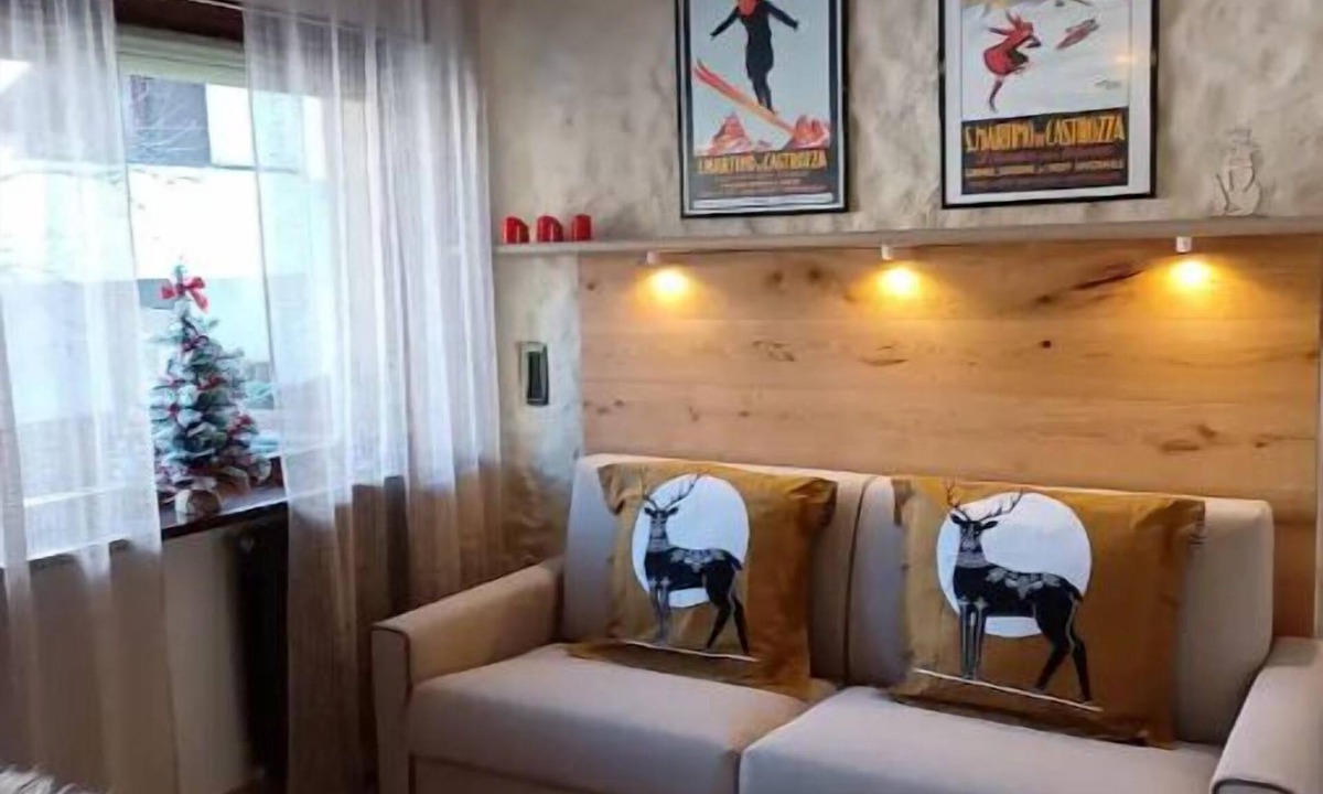San Martino di Castrozza Apartment | Lovely studio apartment with mountain view
