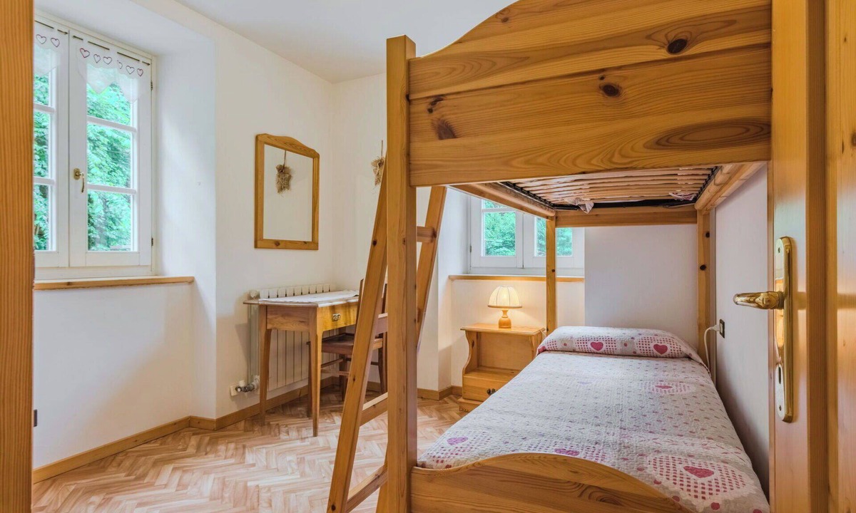 Rabbi Apartment | Lovely apartment for 4 people with WIFI and TV