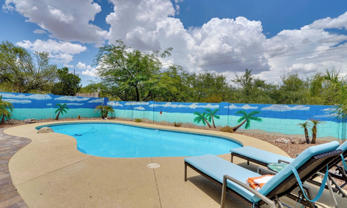Copper Creek Cottage | Lovely Tucson Home w/Pool & Mountain Views