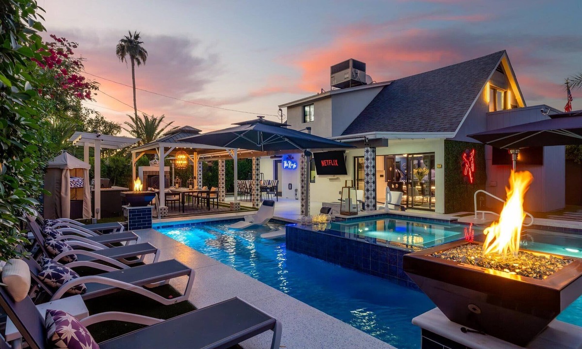 Park Scottsdale Four House | Luminosity Escape Pool Hot Tub Dog-friendly
