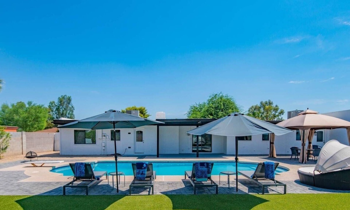 Rancho Saguaro House | Luxurious 4 Bedroom with Resort-Like Pool Area & Many Outdoor Activities! by RedAwning