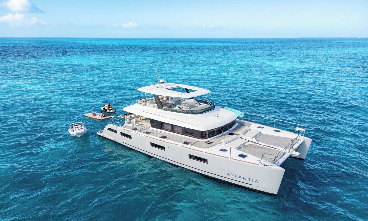 Key West Boat Rental | Luxurious "Atlantia" 2020 6-bedrooms 64ft yacht
