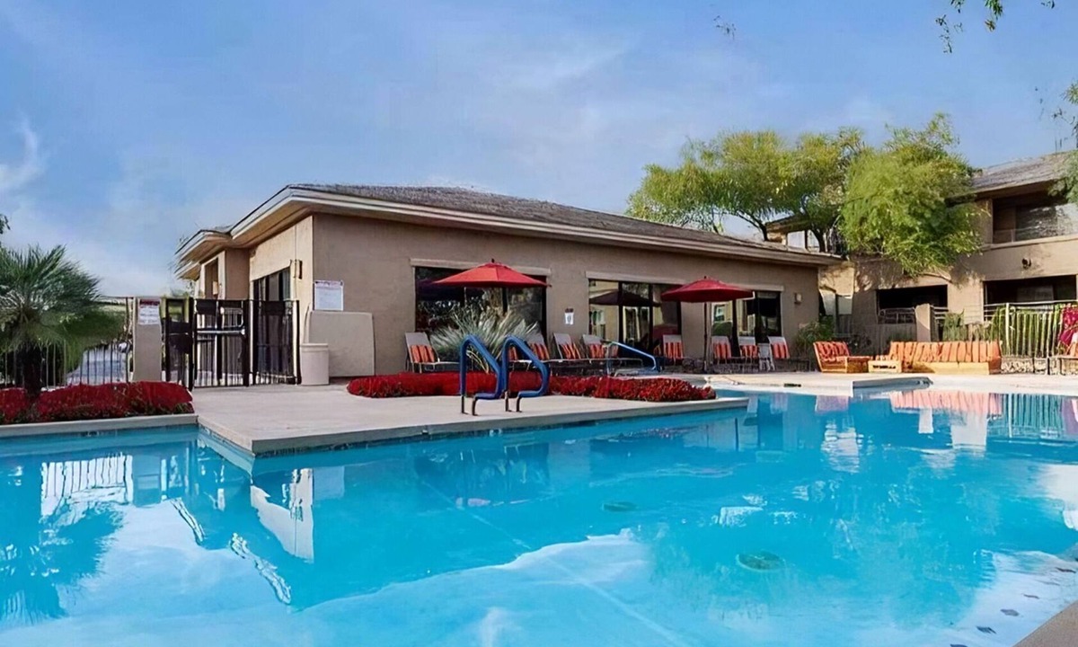 North Scottsdale Condo | Luxurious Scottsdale condo with 2 pools, a hot tub, a gym, and a movie theater