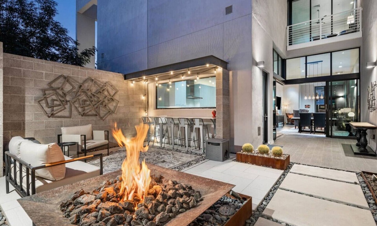 Arts District Villa | Luxury Desert Retreat