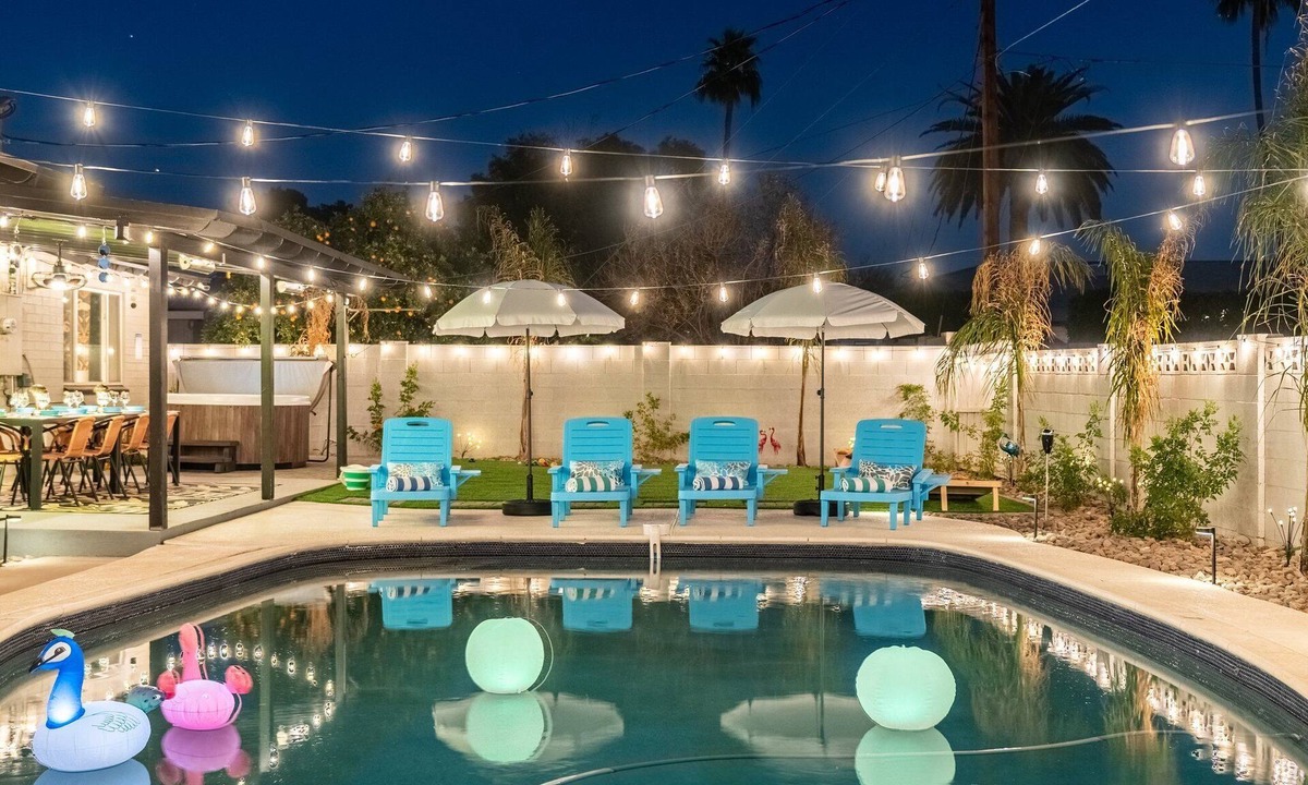 Village Grove House | Luxury Gatsby Hideaway - Heated Pool, Hot Tub, Game Room, Fire Pit Near Old Town