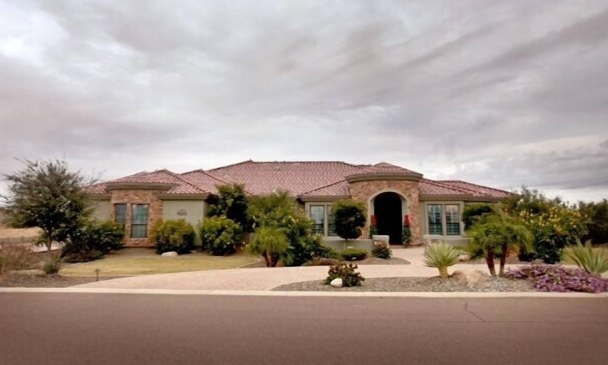 Maricopa County House | Luxury Home 10 min: Surprise Tennis Complex, Cardinal Stadium, Casino & Shopping