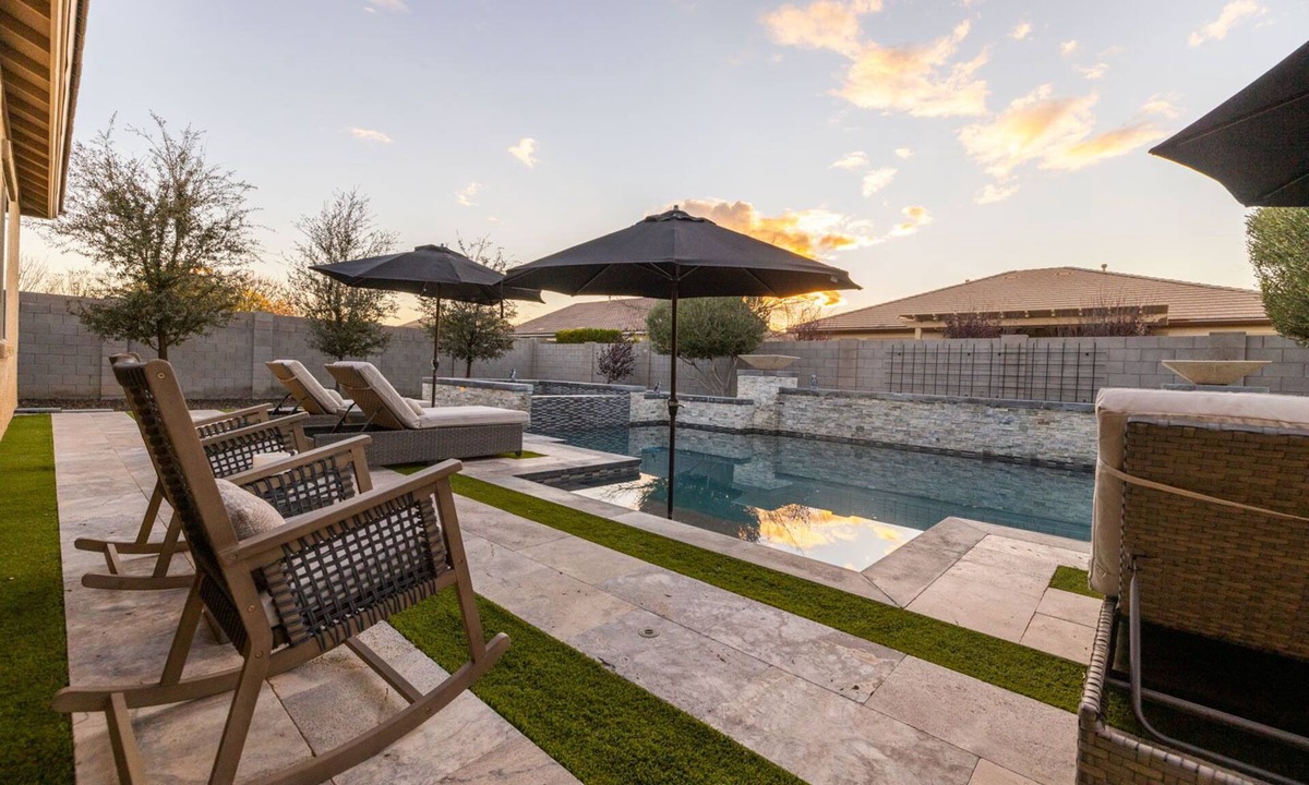 Queen Creek House | Luxury Monthly Stay: Heated Pool, Spa, Sleeps 14