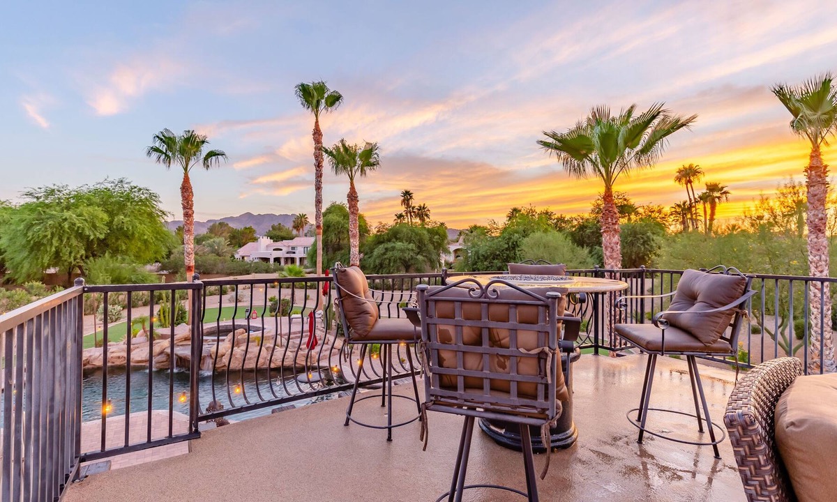 Country Club Acres House | Luxury Resort, Lagoon Pool, Movie Theater, Billiards...Extended Stays Available!