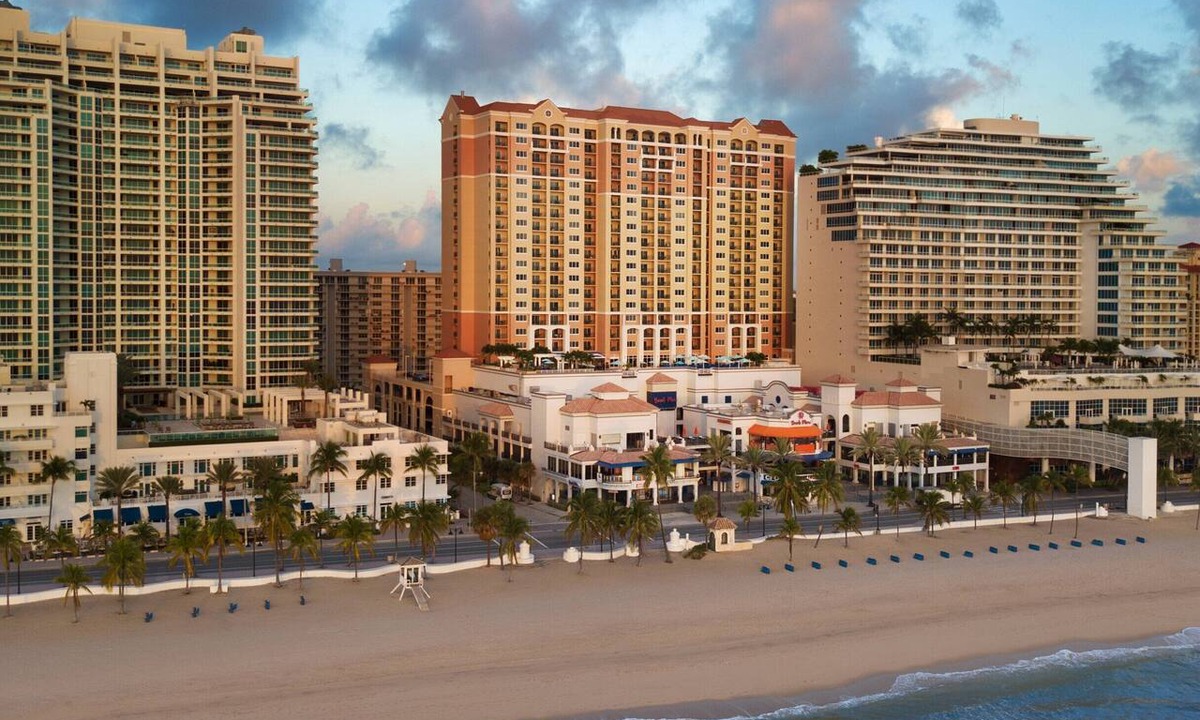 Central Beach Condo | Marriott's Beachplace Towers. Two bedroom villa. Book Now!