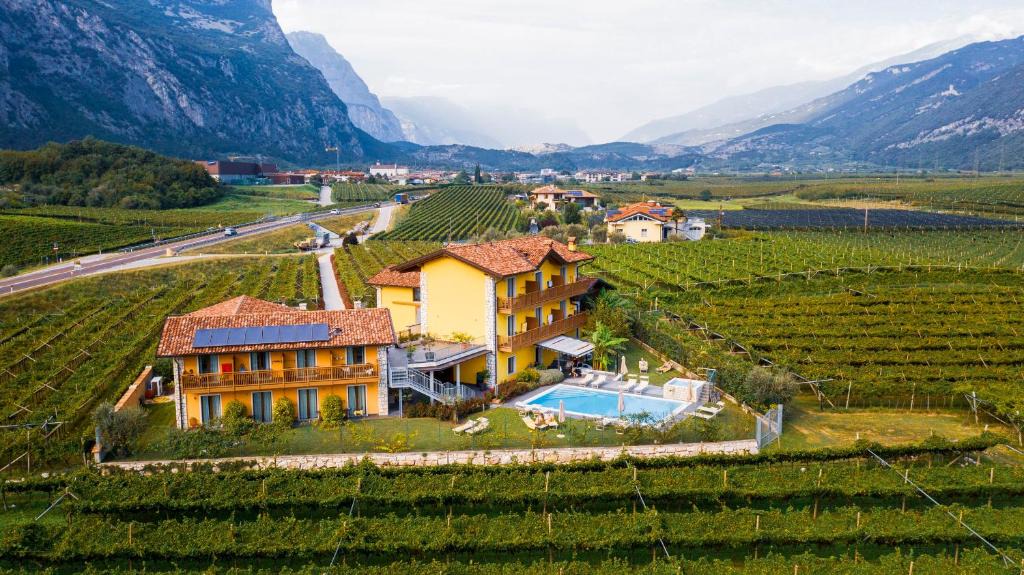 Dro Bed & Breakfast | Maso Agritur Santa Lucia