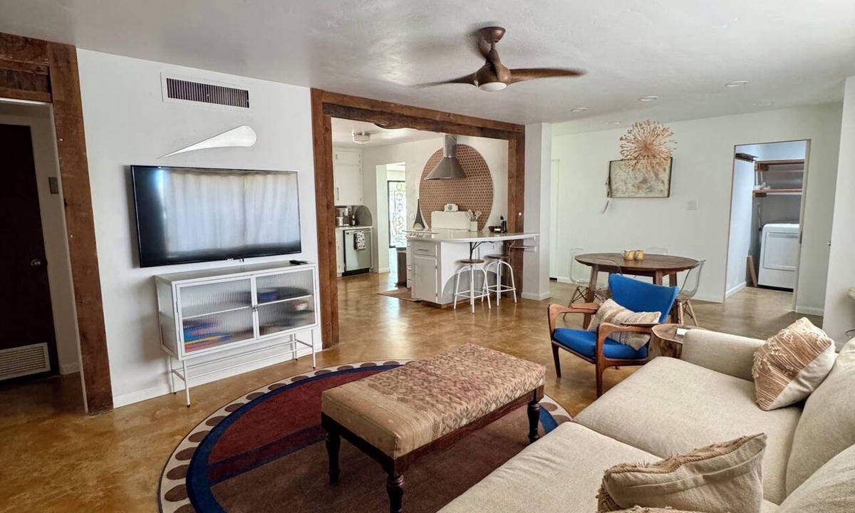 Campus Farm House | Mid-Century Desert Oasis Near UofA & Banner