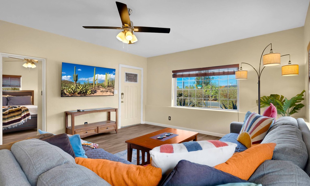 Midtown House | Midtown Territorial Home Beautifully Updated + Convenient 2 miles U of A