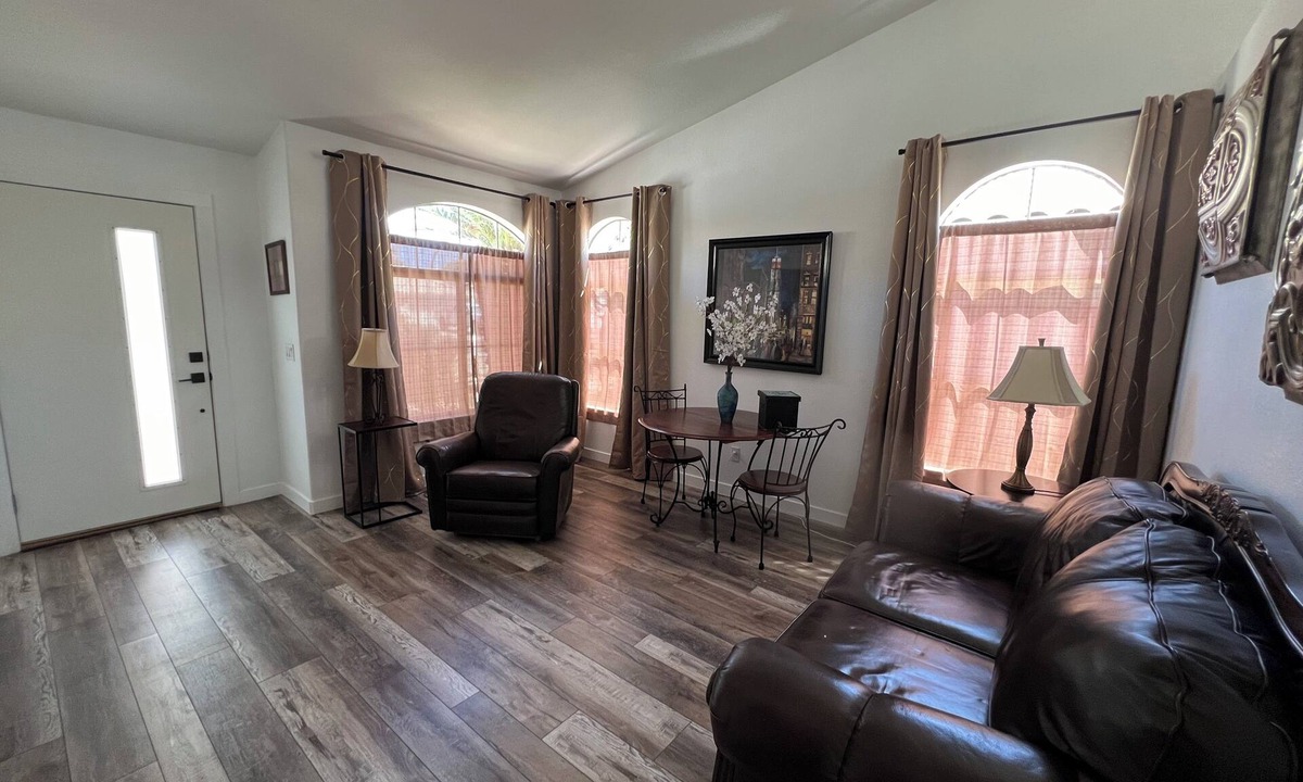 Peoria House | Minutes from Arrowhead and Westgate