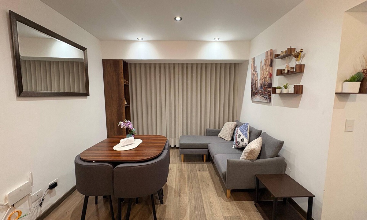Miraflores Apartment | Miraflores TOP: Modern Apartment, Perfect Location + Carport