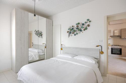 Schio Apartment | Modern Apartment Business & Outdoor near the railway station