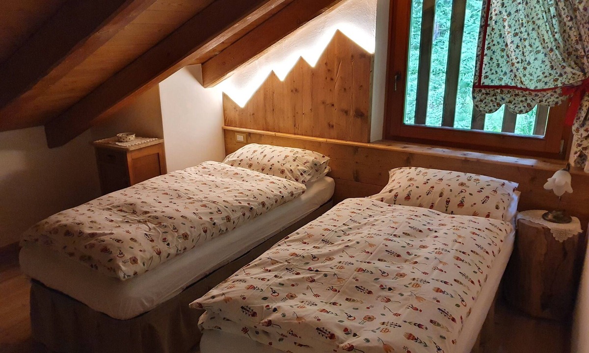 Rabbi Apartment | 'Monte Sole Monte Villar' with Mountain View