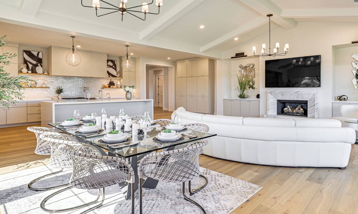 Chandler House | Near Golf - Gem w/Funished Patio in Chandler!