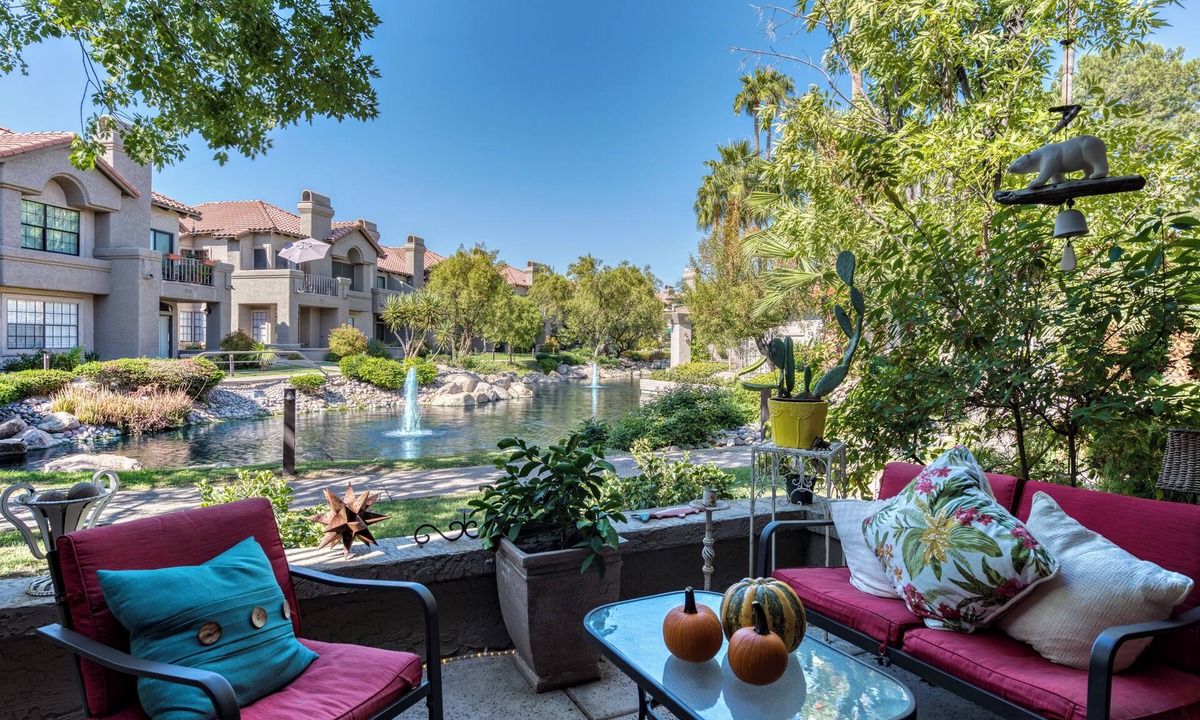 Scottsdale Ranch House | NEW! BEAUTIFUL SCOTTSDALE on the WATER!