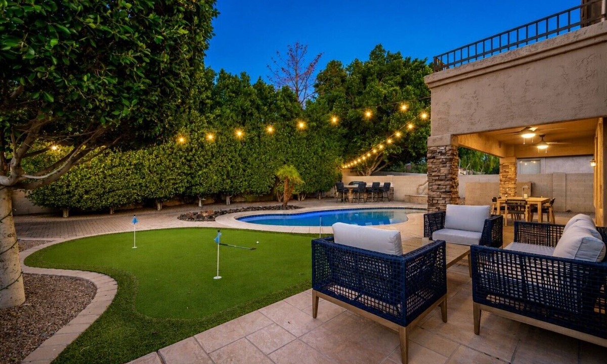Arrowhead Ranch House | New Family & Pet Friendly Villa, Heated Pool