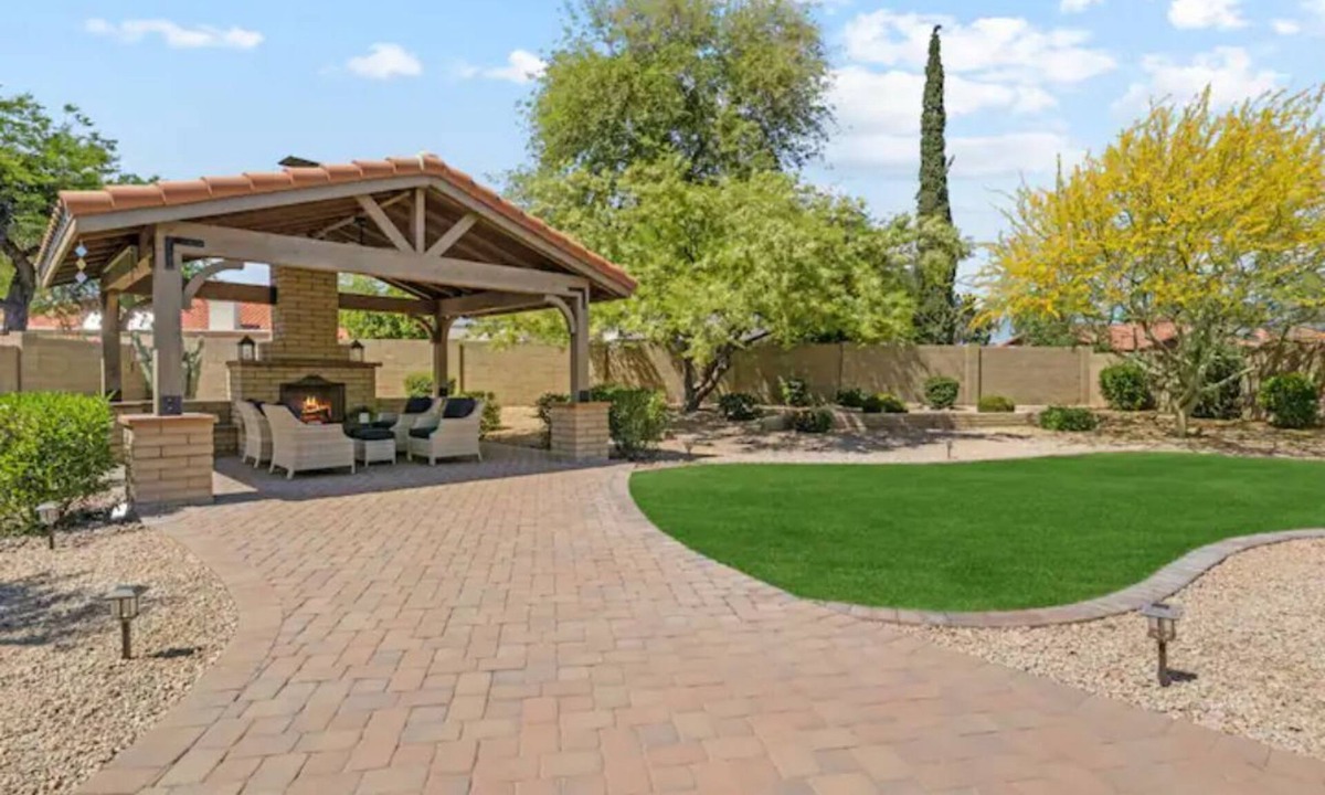 Buenavante House | NEW Outdoor Living + EV Charger & Peloton