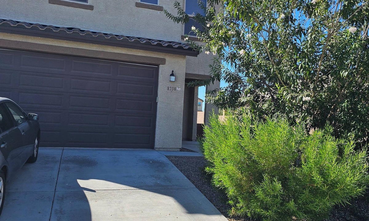 Coyote Corridor House | Nice 2-story house in East Tucson