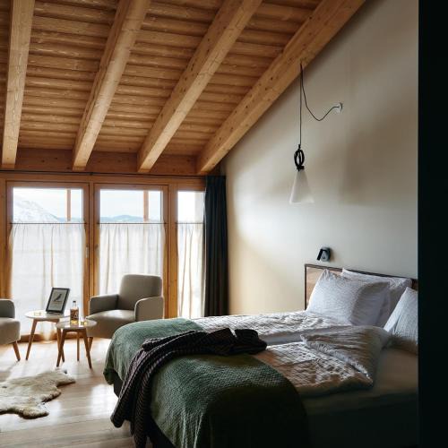 Barco Hotel | nif: alpine taste