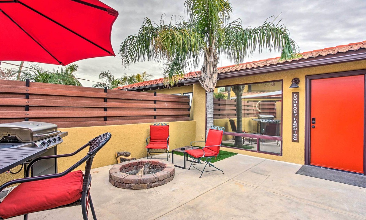 Paradise Valley Village Apartment | North Phoenix Oasis: Remote-Work Friendly!