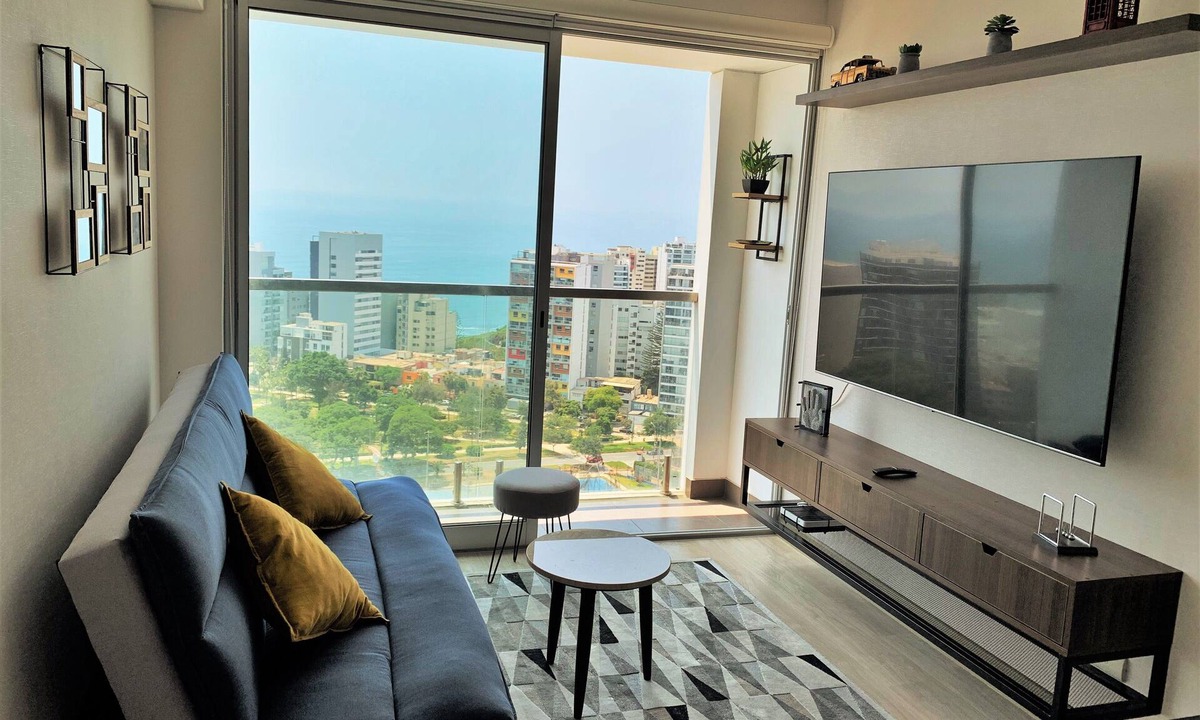 Barranco Apartment | Ocean-view Rooftop Equipped Apartment by SweetHome