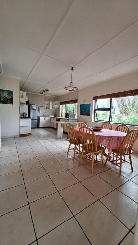 Pumula House | Oceans Rise 10-Sleeper Coastal Family Home in Pumula, KZN South Coast