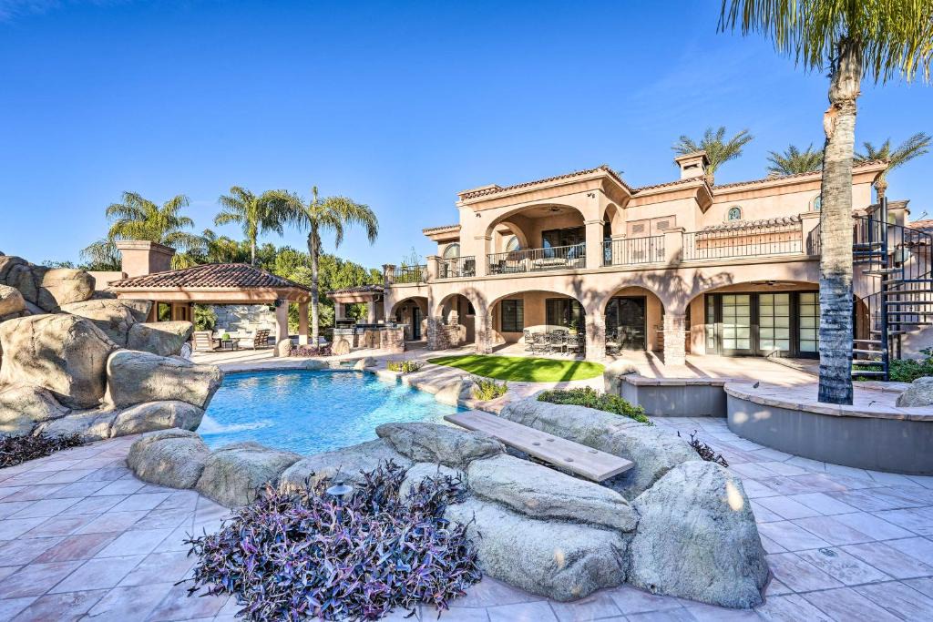 Paradise Valley House | Outdoor Oasis, Games! Paradise Valley Group Villa