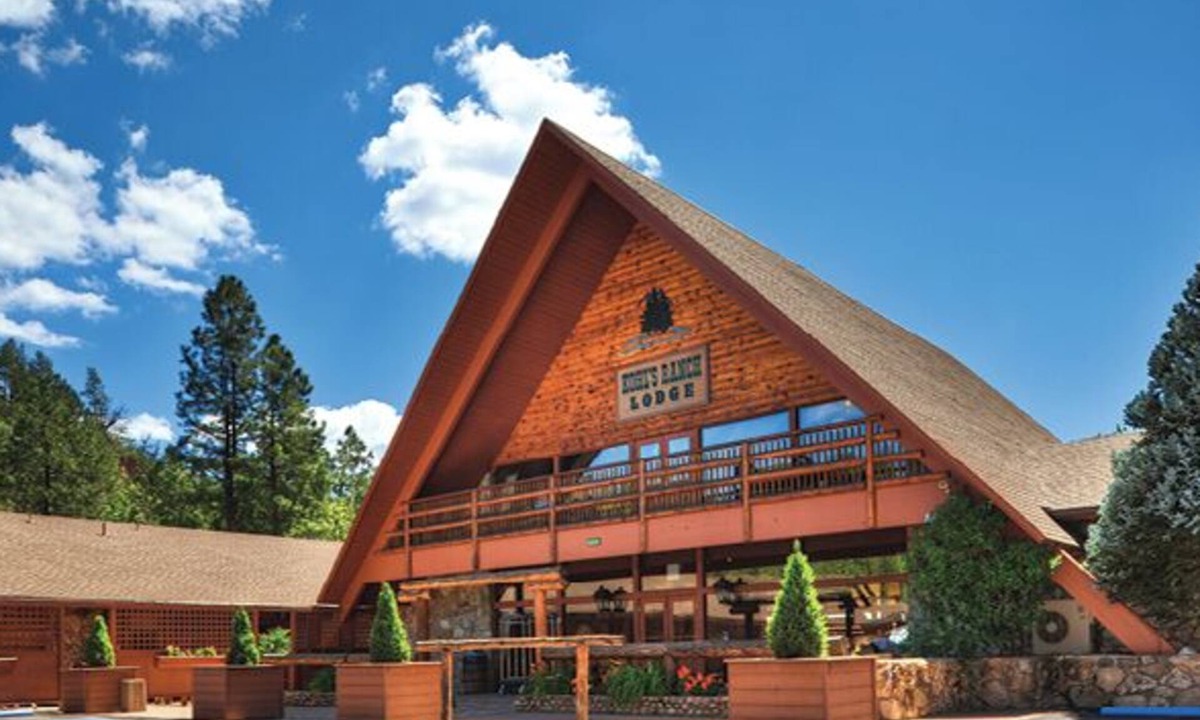 Kohls Ranch Cabin | Payson | Quiet Cabin Retreat | Pool + Hot Tub