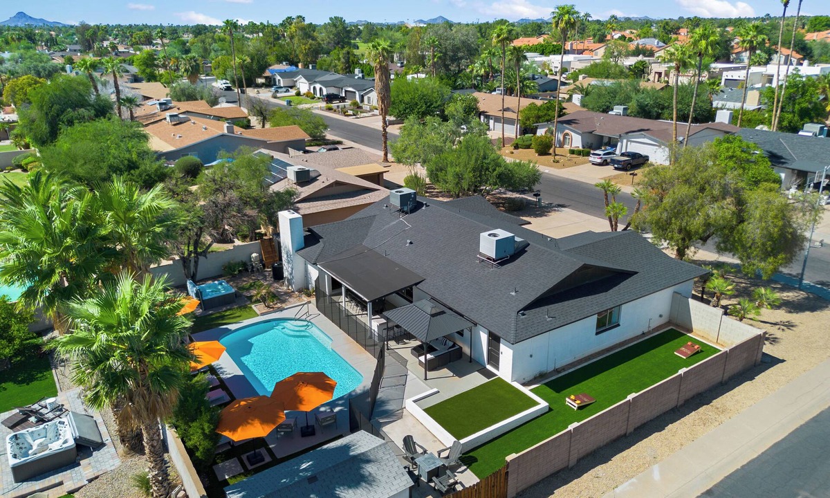 La Paz At Desert Springs House | Peaceful 6-bedroom house with Oasis backyard in Scottsdale