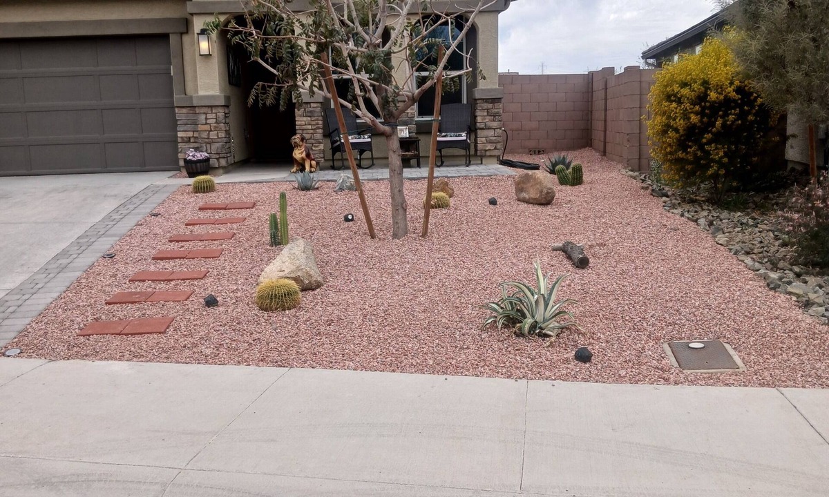 Estrella Mountain Ranch House | Peaceful home in Estrella Mountains with beautiful lake for walking