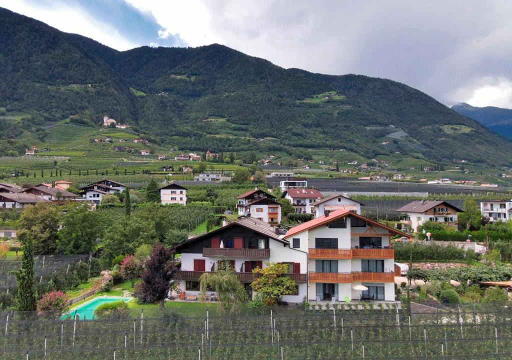 Cermes House | Pension Georgenhof