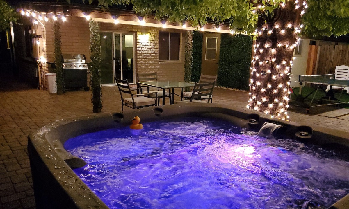 Arcadia House | Pet friendly Huge Paved Patio w/Spa: Old Town Scottsdale