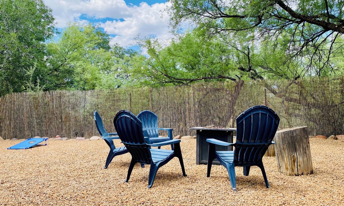 Tucson House | Pet-Friendly Retreat! No Cleaning Fee! Private Yard!