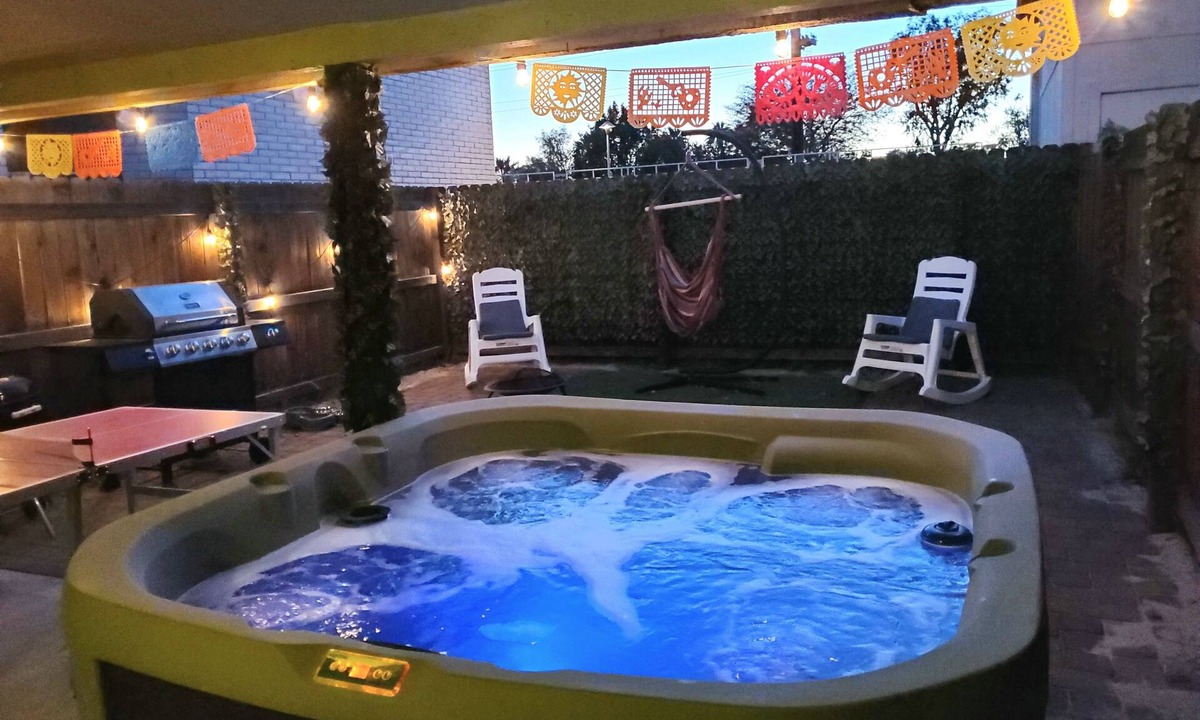 Southwest Village House | Pet friendly Spa Paved w/Backyard Old Town Scottsdale