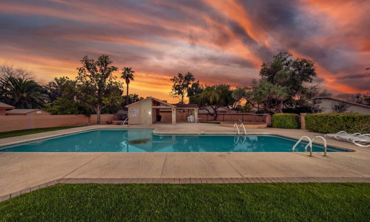 Tucson House | Pool/3 BR & 2 BA/Garage/Quiet/Fenced