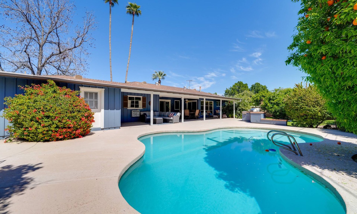 Arcadia House | Pool & Outdoor Kitchen: Home 10 Mi to Dtwn Phoenix