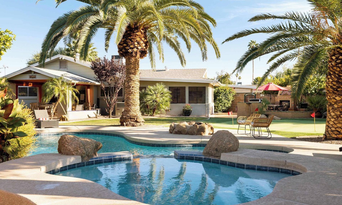 Pointe Scottsdale House | Pool Spa Golf Basketball Court