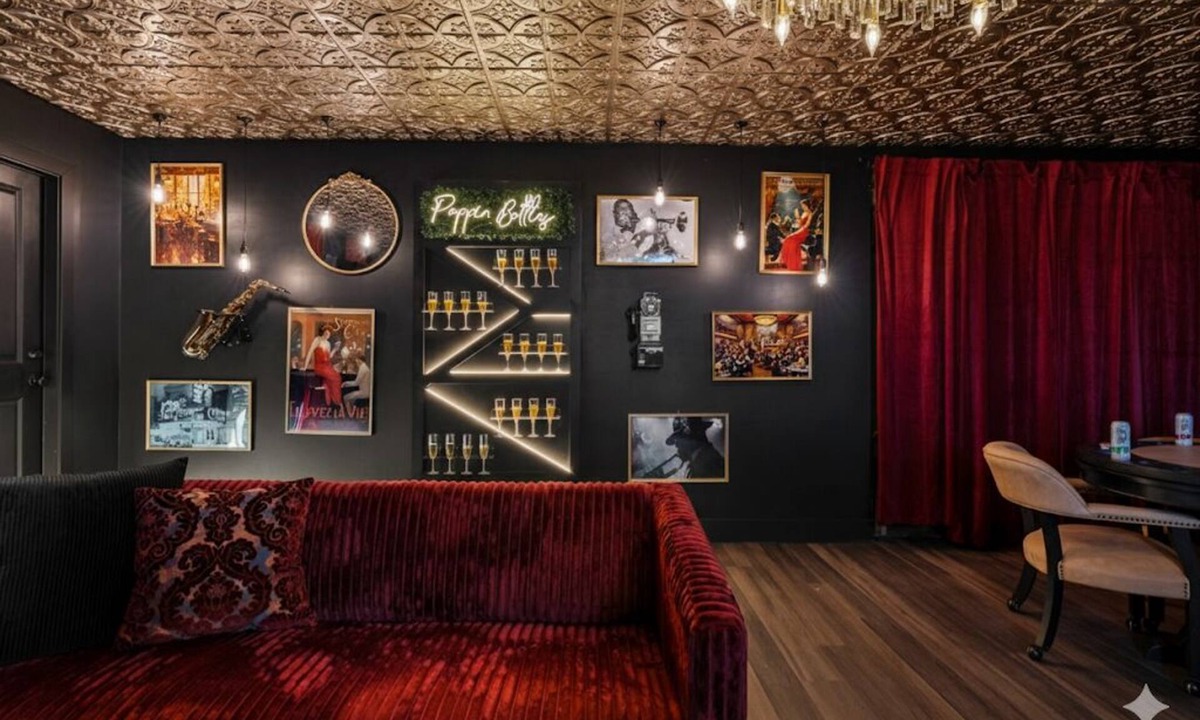 Cox Heights House | POSH Scottsdale -Large Group HQ- Heated Pool, Hot Tub, Outdoor Bar & Jazz Lounge
