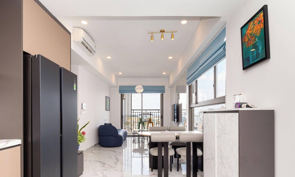 Tan Binh Apartment | Premium 2BRs Apt with AC, Free Gym & Pool; 1.5km from TSN airport
