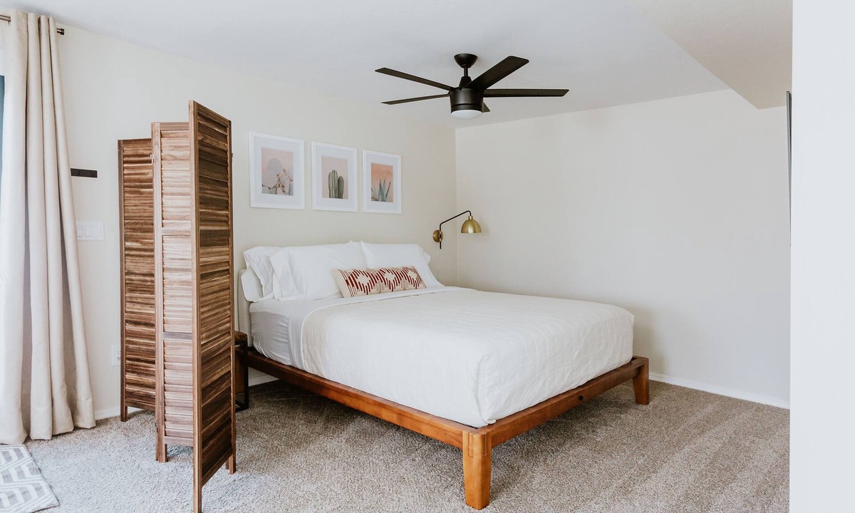 Oracle Heights Estates House | Private Suite with Mountain Views and Hummingbirds