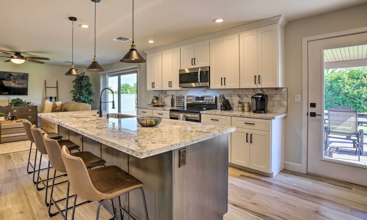 Sun City West Cottage | Putting Green, Community Perks: Sun City West Home
