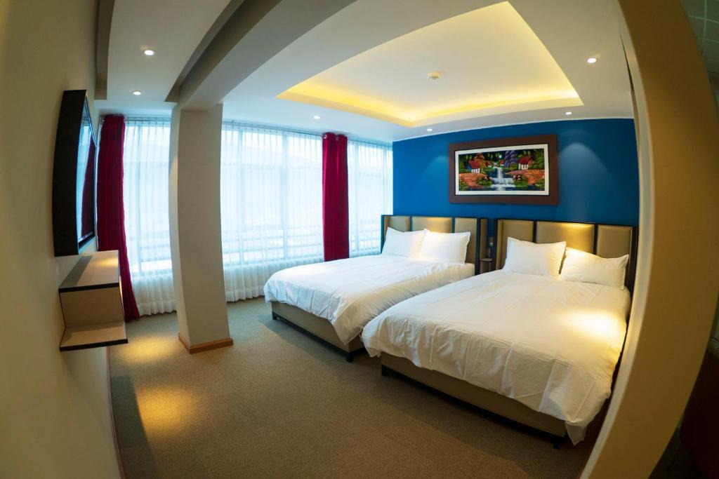 Huancan Hotel | R&N SHULLKAS SUITES