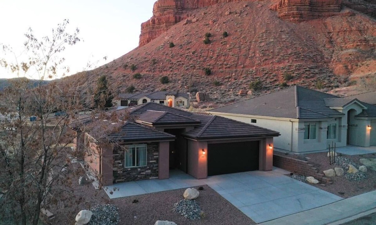Kanab House | Red Canyon Bunkhouse at Kanab - Grand Canyon