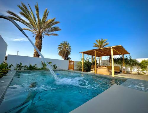 Pisco House | Relájate en piscina-spa, terraza BBQ y AC Paracas
